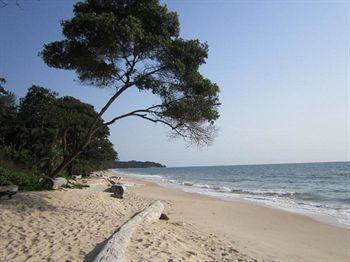 Pongara Lodge Libreville Eksteriør billede